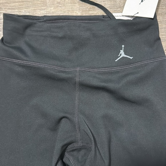 NWT Jordan Leggings size XS - Picture 3 of 5